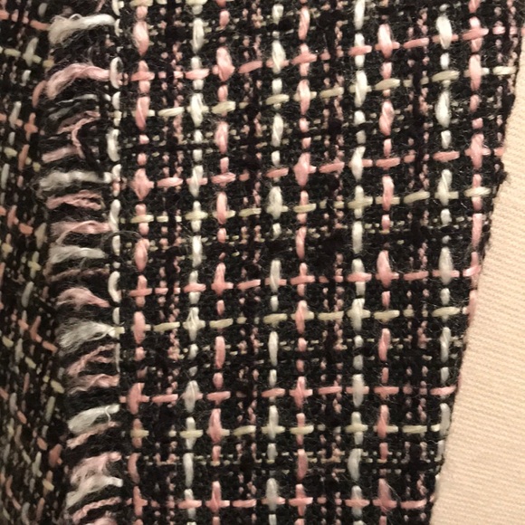 Woman’s tweed style jacket - Picture 2 of 6